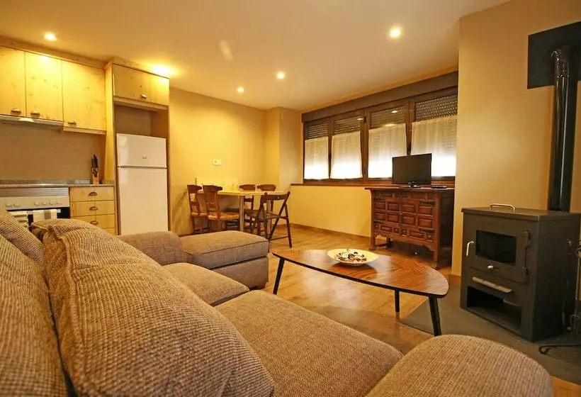 Apartamentos Mont Romies Plaza