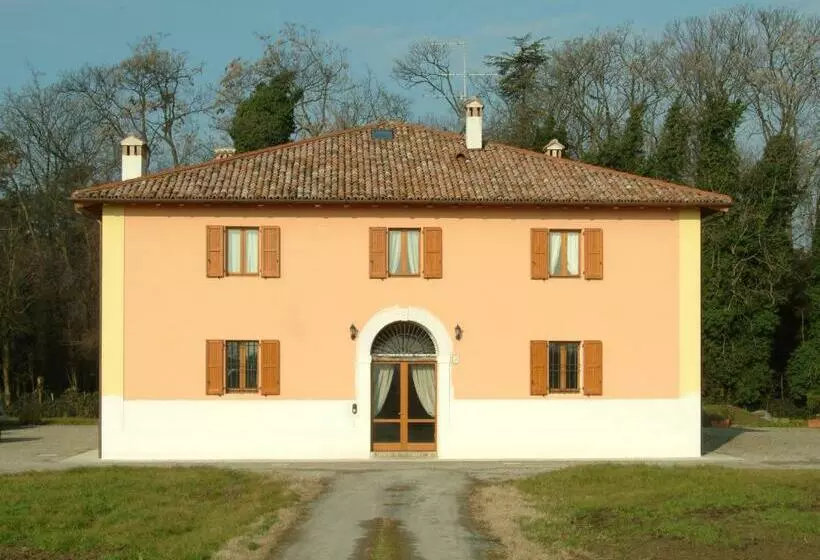 ベッドアンドブレックファースト Al Podere Santa Cristina