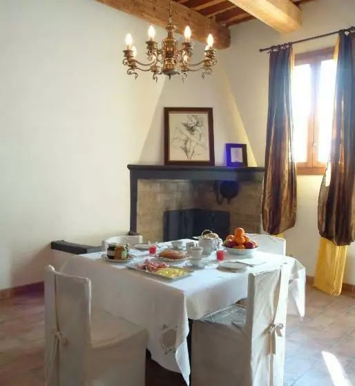 ベッドアンドブレックファースト Al Podere Santa Cristina