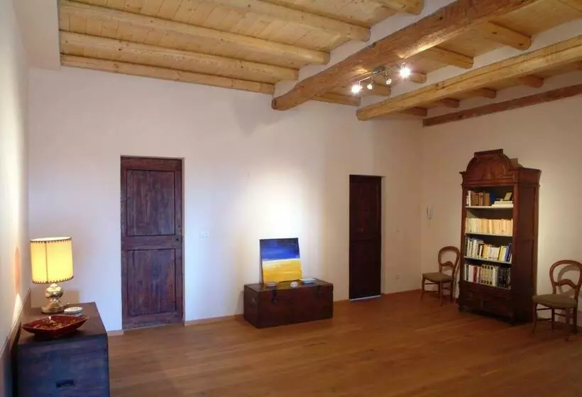 ベッドアンドブレックファースト Al Podere Santa Cristina