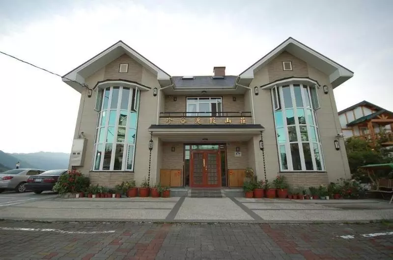 تختخواب و صبحانه Cingjing Farm Jenku Villa