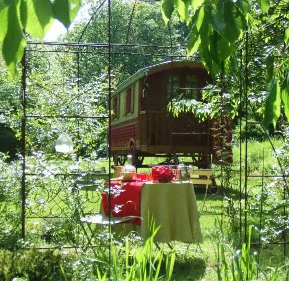 Aamiaismajoitus (B&B) La Hulotte