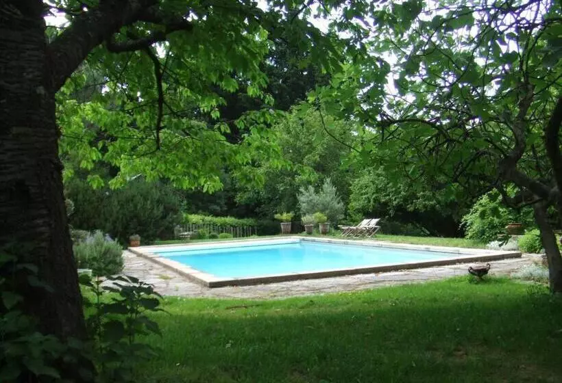 Aamiaismajoitus (B&B) La Hulotte