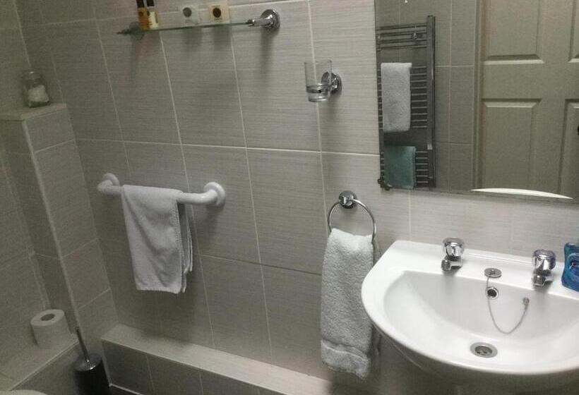 مبيت وإفطار Watts Lodge