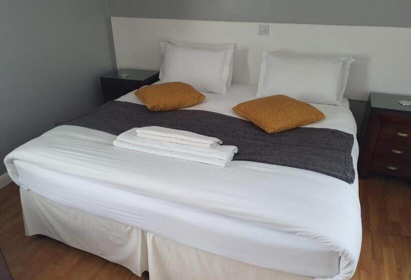 مبيت وإفطار Watts Lodge