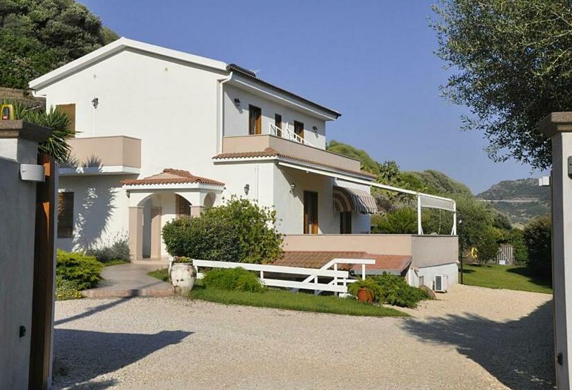 Bed & Breakfast Ajò A Casa