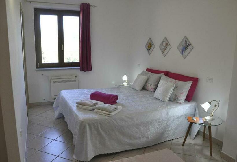 Bed & Breakfast Ajò A Casa