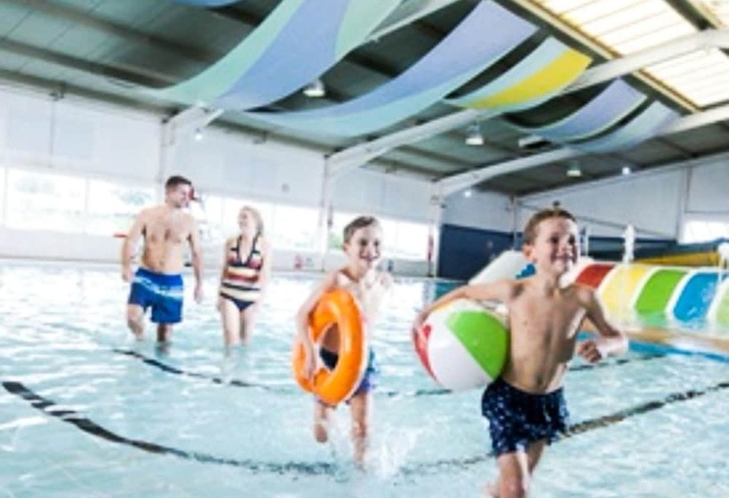 Cayton Pines Lodge At Cayton Bay Holiday Park