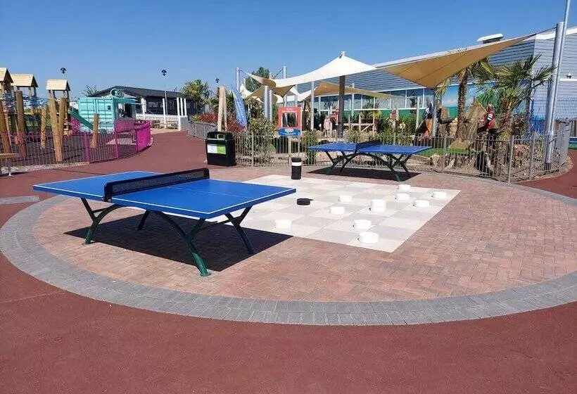 Cayton Pines Lodge At Cayton Bay Holiday Park