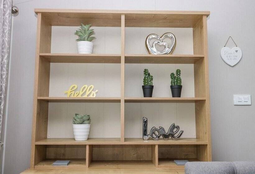 Cayton Pines Lodge At Cayton Bay Holiday Park