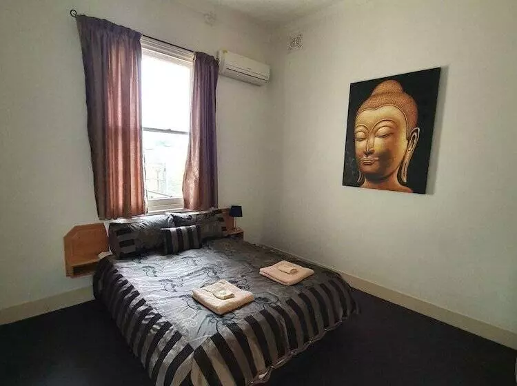 Empire Hotel Goulburn