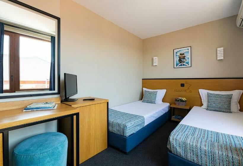 فندق Albatros New Town