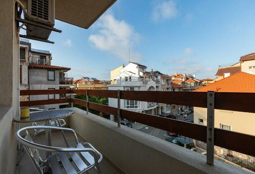 فندق Albatros New Town