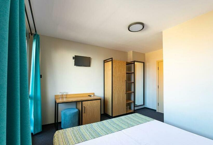 فندق Albatros New Town