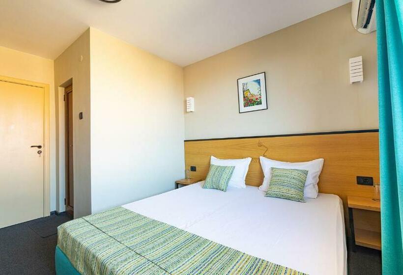 فندق Albatros New Town