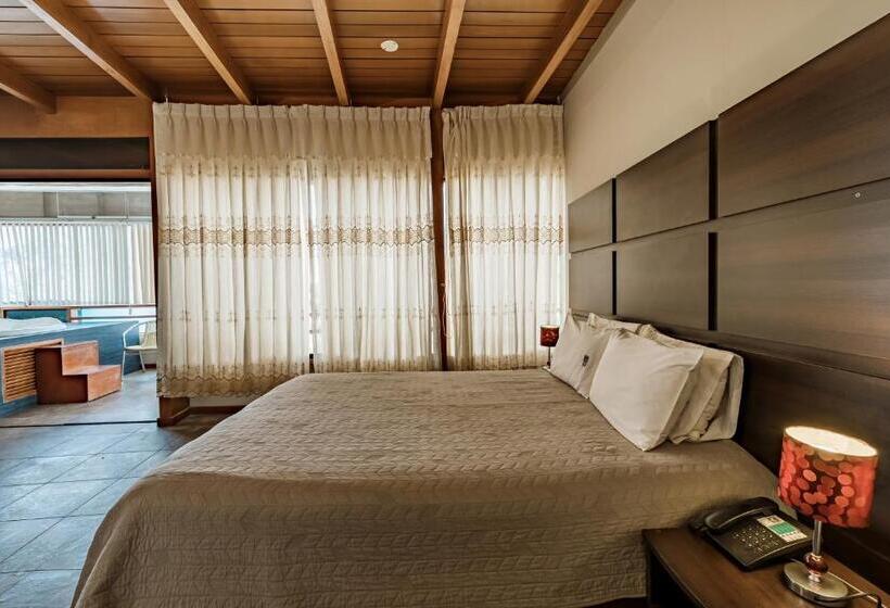 هتل Casa De La Luna