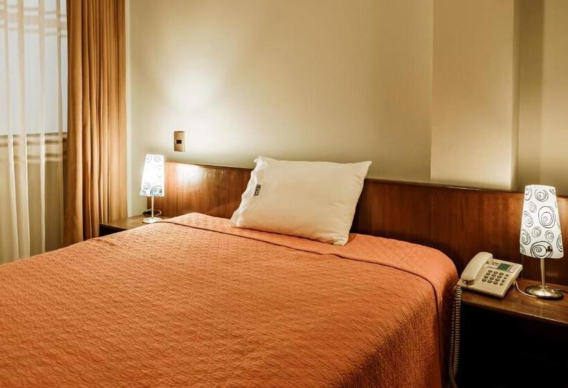 هتل Casa De La Luna