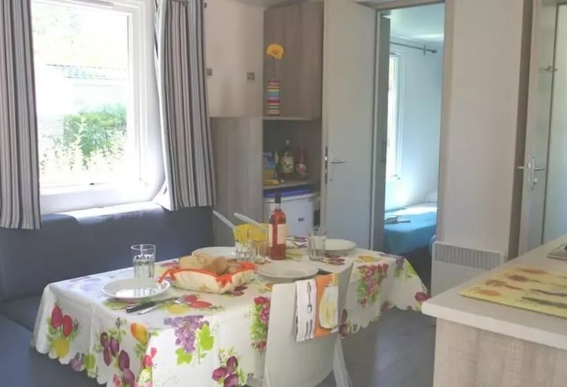 ホテル Happy Camp Mobile Homes In Gitavillage California
