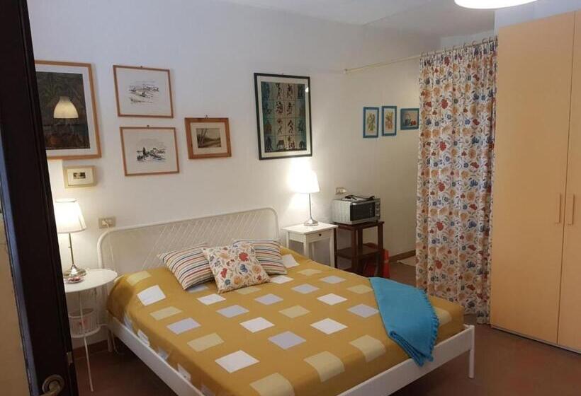 هتل Il Casale Di Montefreddo