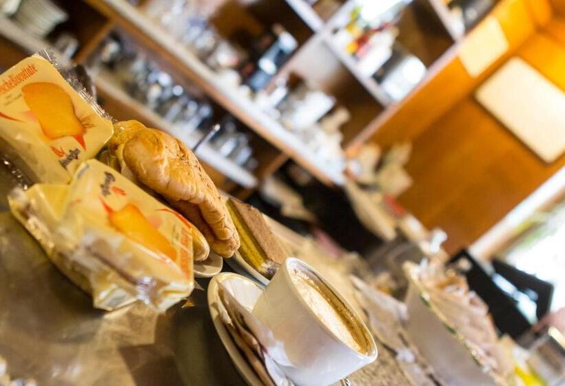 فندق Ristorante San Carlo