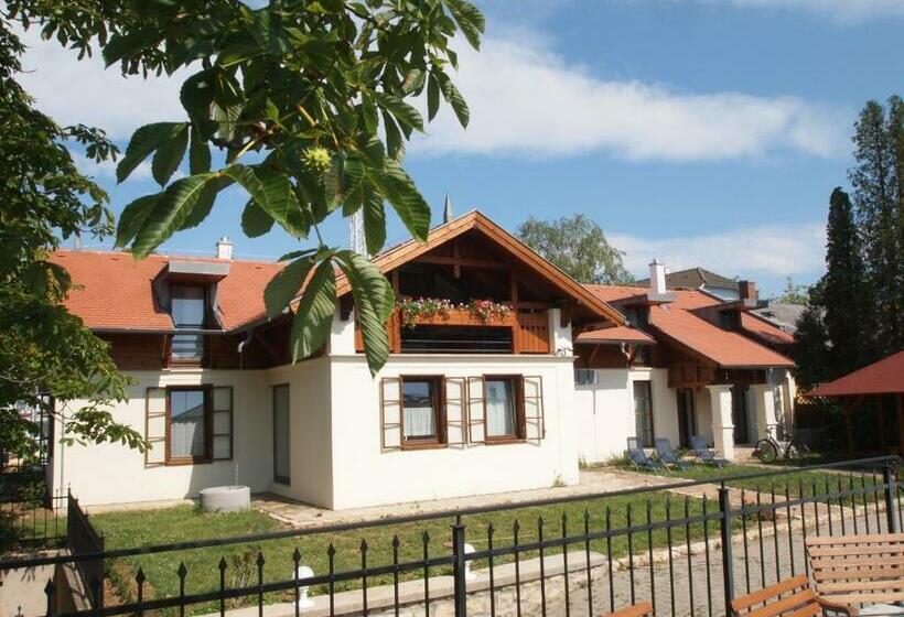 פנסיון Berkenye Vendégház