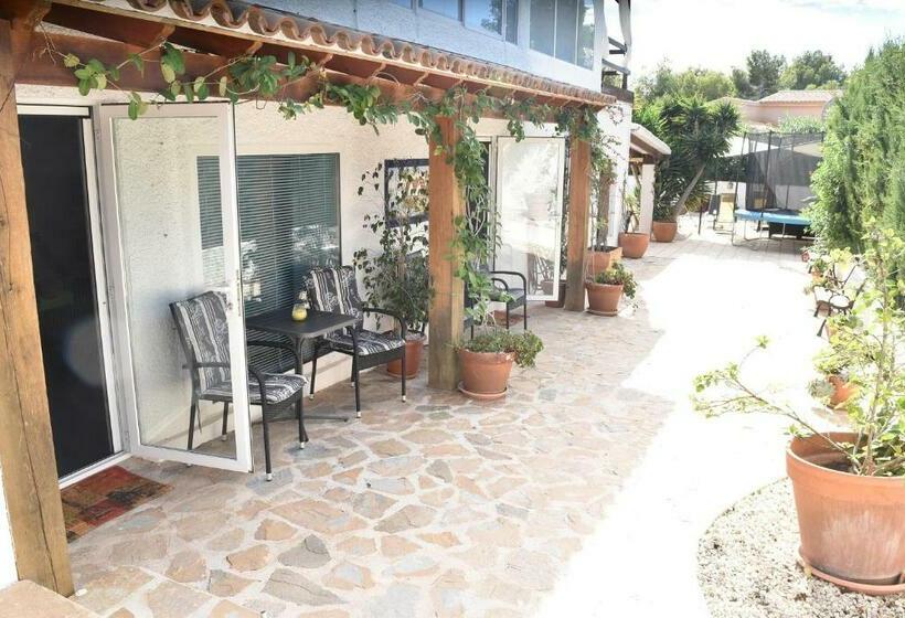 פנסיון Casa Blanca Suiza