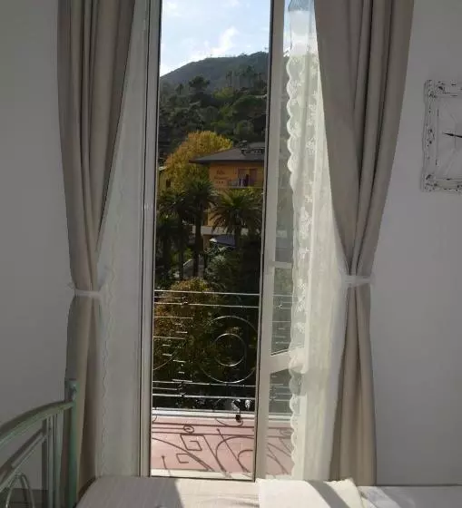 پانسیون La Muraria