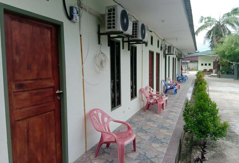 פנסיון Taman Homestay Syariah