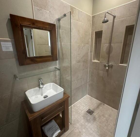 Hostel The Gamebird Beverley