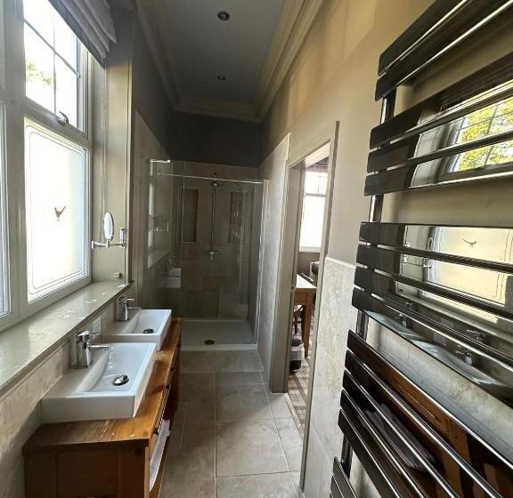 Hostel The Gamebird Beverley