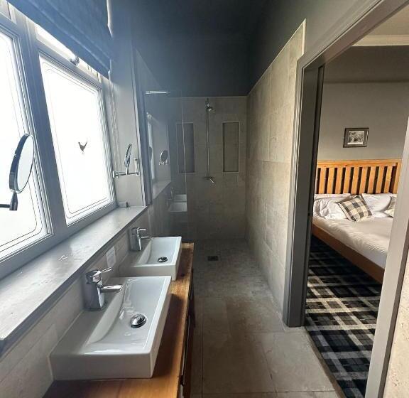 Hostel The Gamebird Beverley