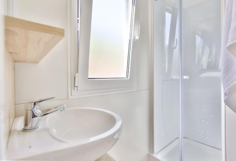 בית מלון כפרי Kamp Slapic Mobile Homes