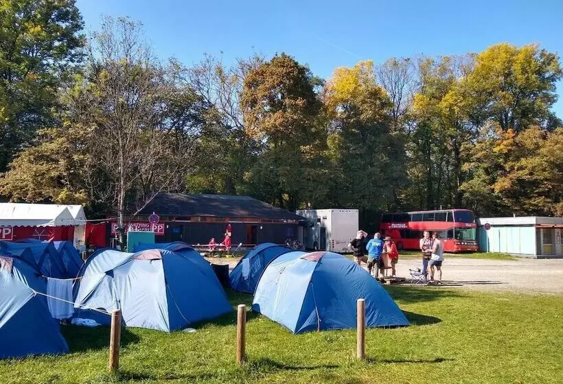 Hotelli Munich Camping Glamping And Dorms