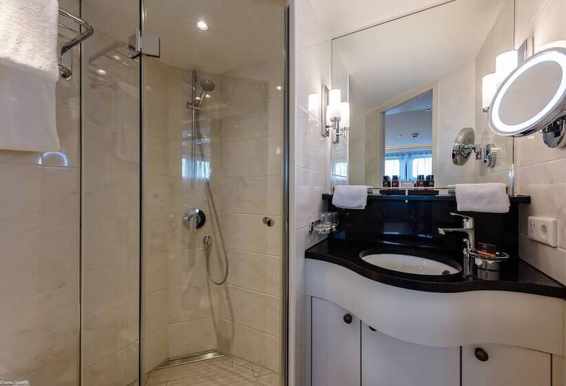 בית מלון כפרי Select Ms Charles Dickens   Frankfurt