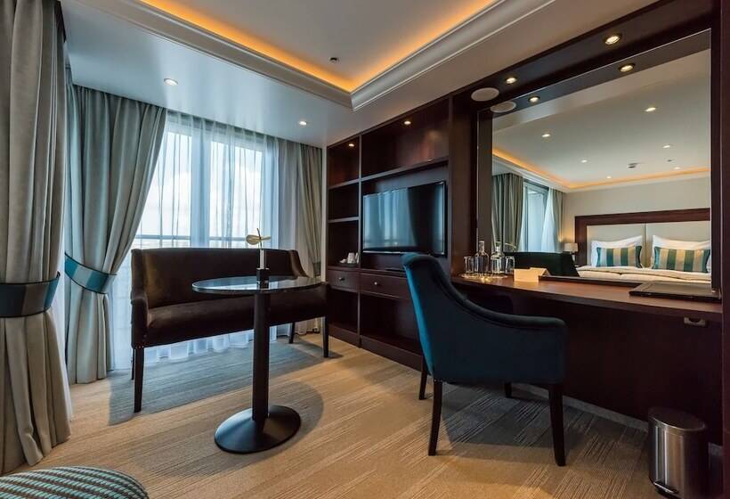 בית מלון כפרי Select Ms Charles Dickens   Frankfurt