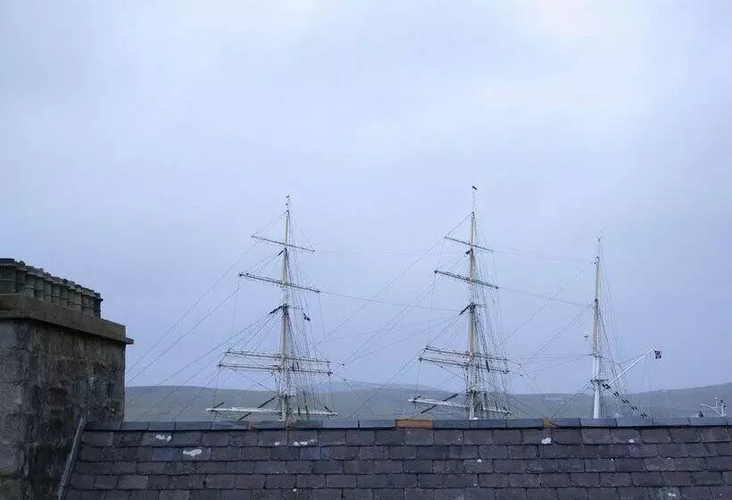 Majatalo Fort Charlotte Guest House