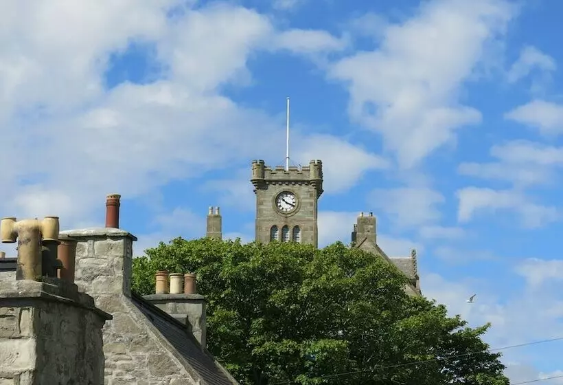 Majatalo Fort Charlotte Guest House