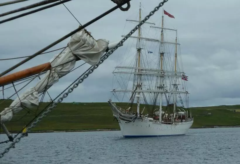 Majatalo Fort Charlotte Guest House