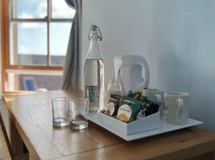 Majatalo Fort Charlotte Guest House