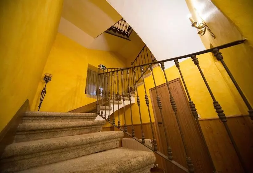 簡易ホテル Julio