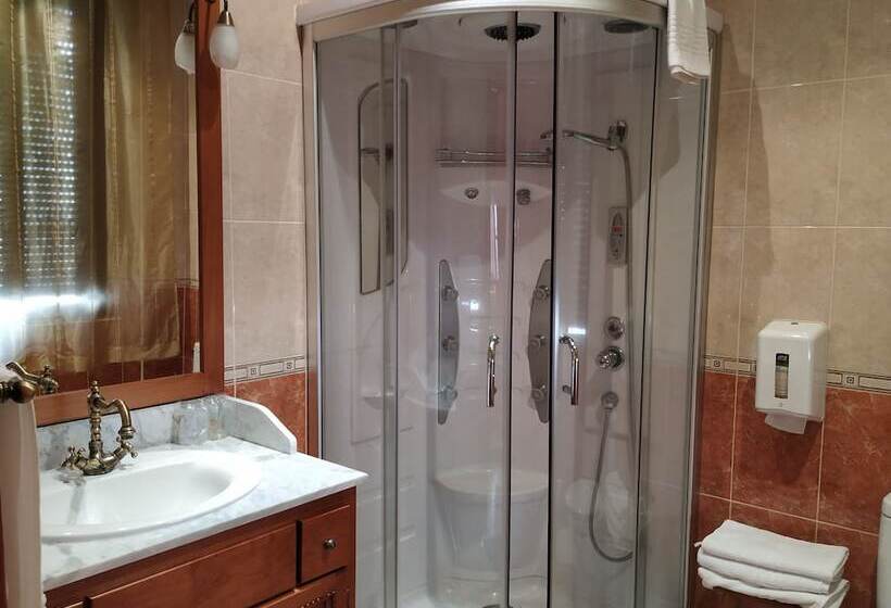 فندق فئة نجمة واحدة Julio