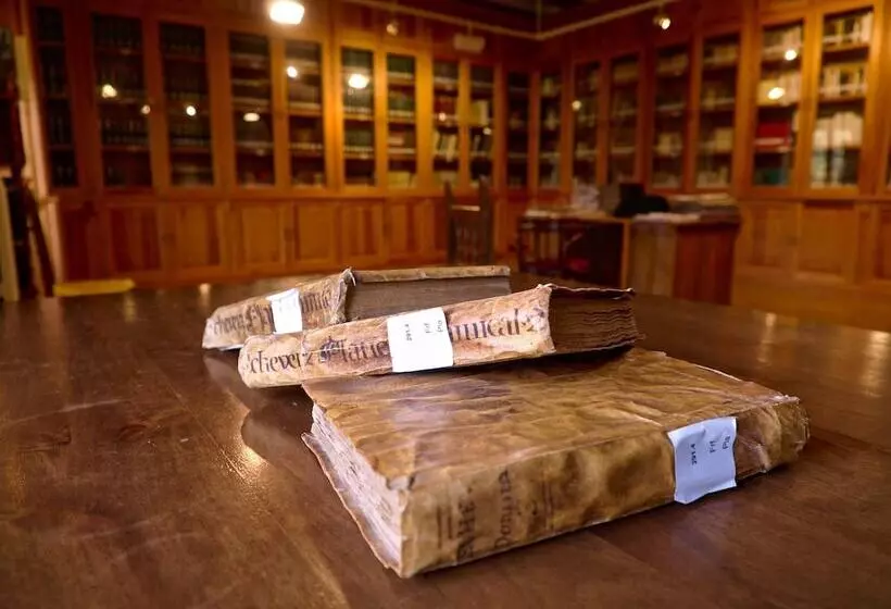 簡易ホテル Monasterio El Olivar