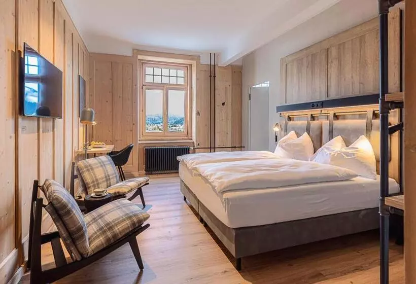 Hotelli Alpine Inn Davos