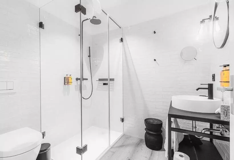 Hotelli Alpine Inn Davos