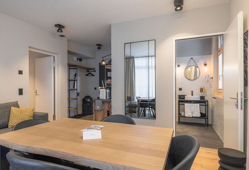 هتل Alpine Inn Davos