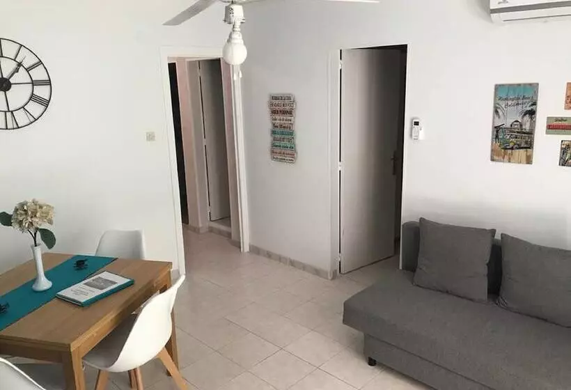 ホテル Apartamento Horta Sta María   107b