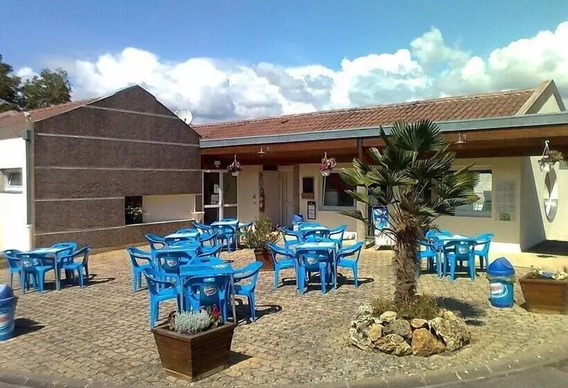 Hotelli Camping La Croix Badeau Tentes équipées