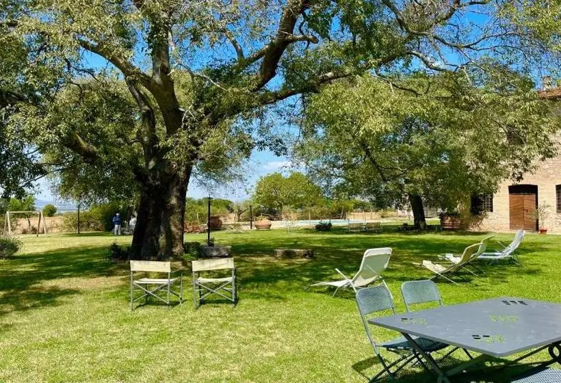 Hotelli Exclusive Pool Open All Year Spoleto Biofarm Slps 8 Village Shops, Bar1 Km 6
