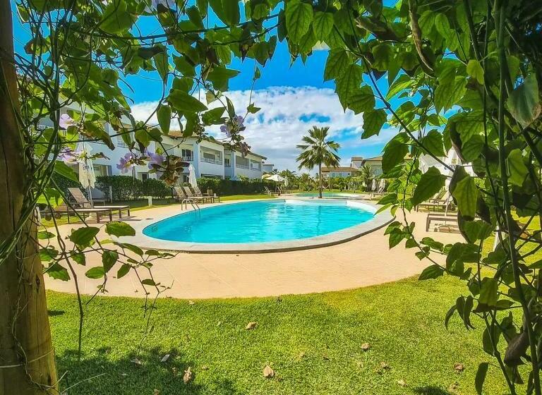 בית מלון כפרי Tree Bies Resort