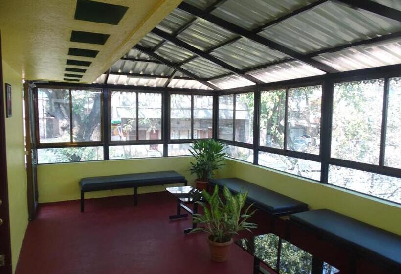 Pension (Hôtel basse catégorie) Bakul